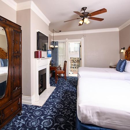 Horton Grand Hotel Сан Диего Екстериор снимка