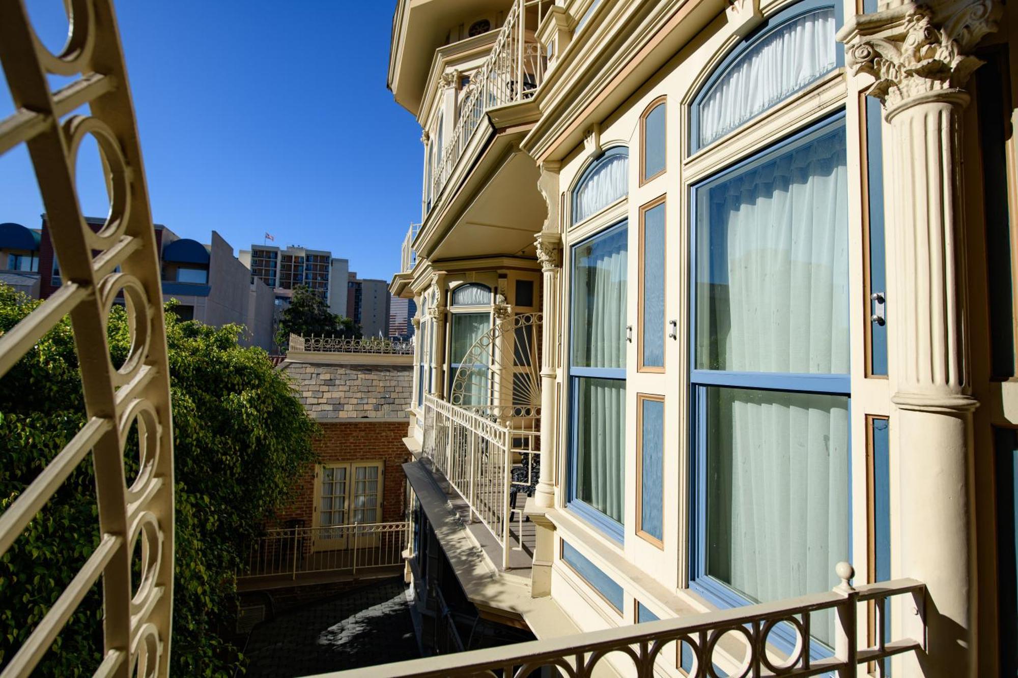 Horton Grand Hotel Сан Диего Екстериор снимка