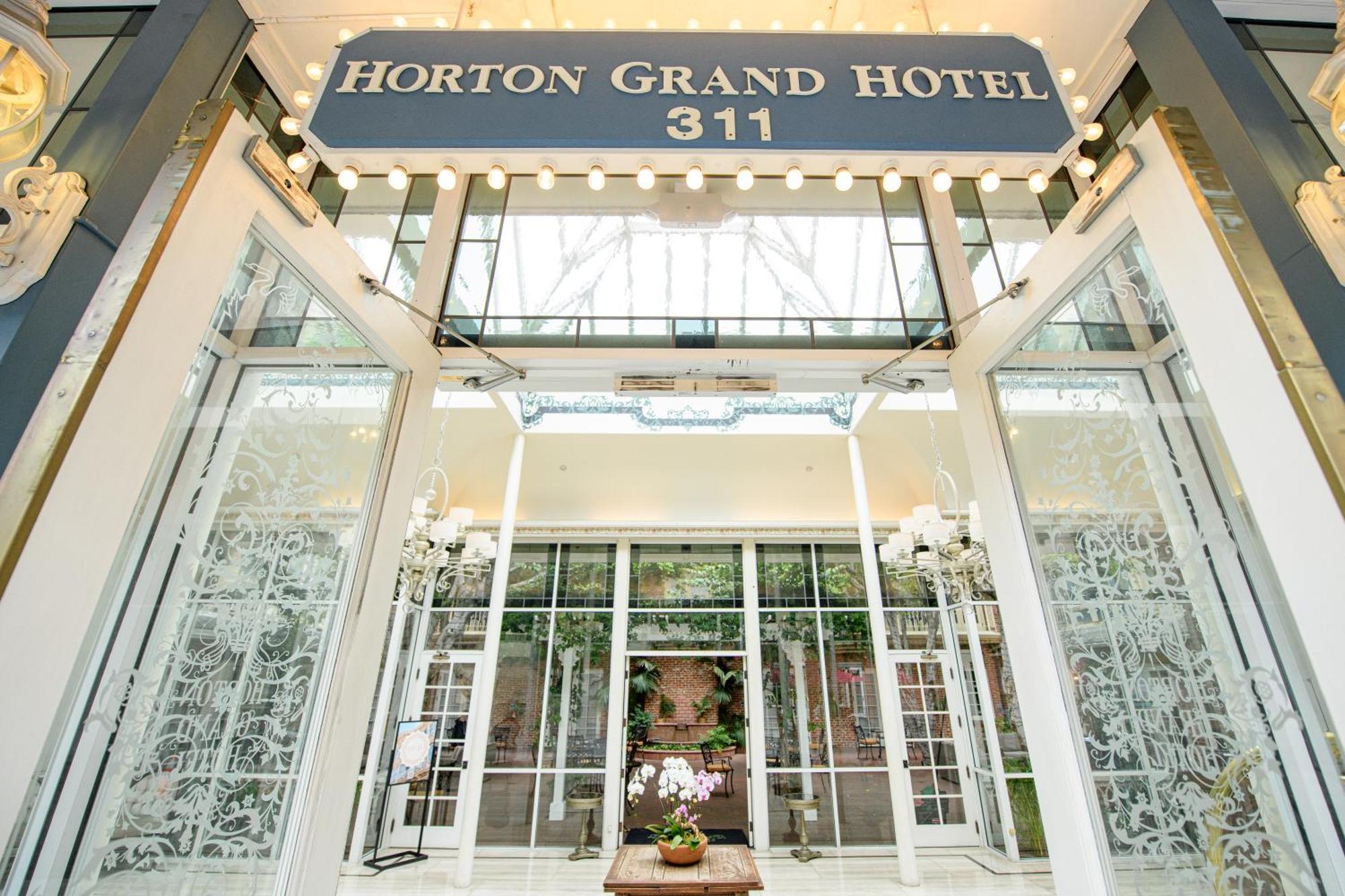 Horton Grand Hotel Сан Диего Екстериор снимка